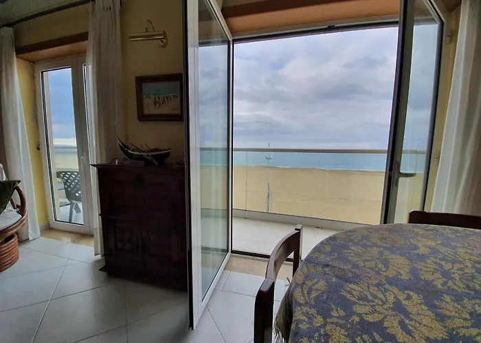 Nazare Apartamento Em Frente Ao Mar